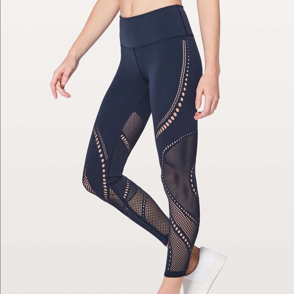 Lululemon Navy Reveal Tights 25”